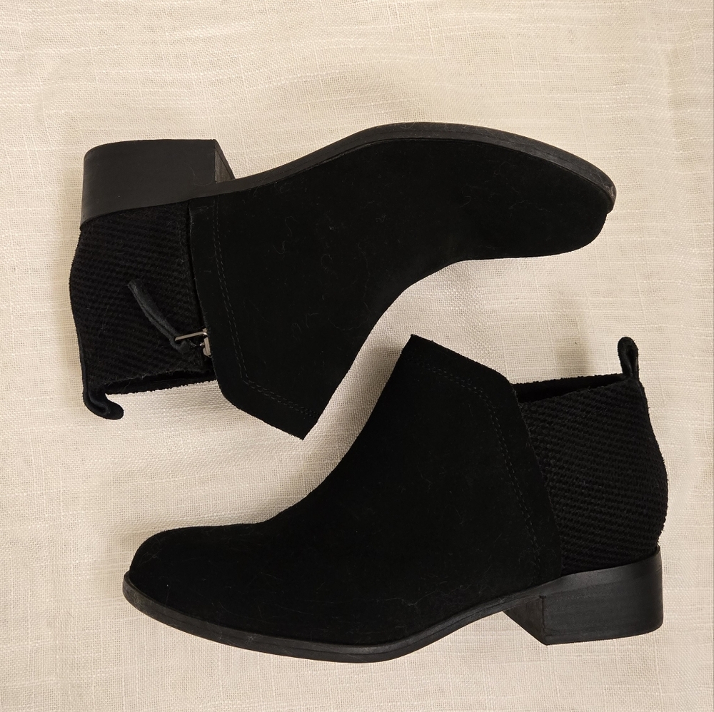 Toms Black Ankle Booties with Chunky Heel